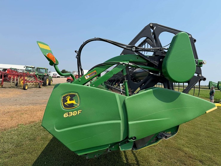 john-deere-630f-image-24