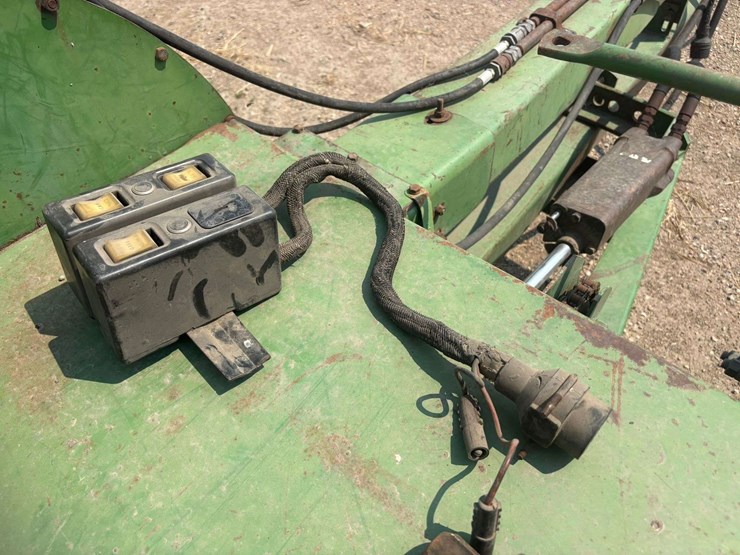 john-deere-3800-image-11