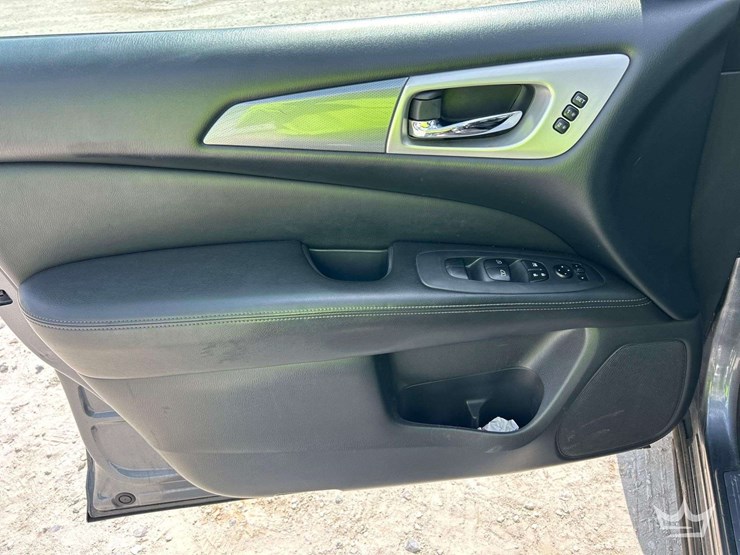 2018-nissan-pathfinder-image-11