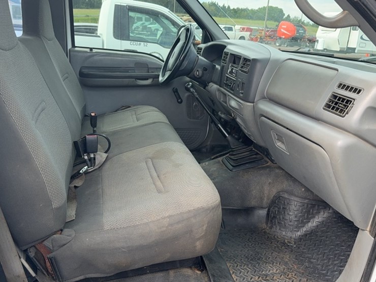 2001-ford-f350-image-9