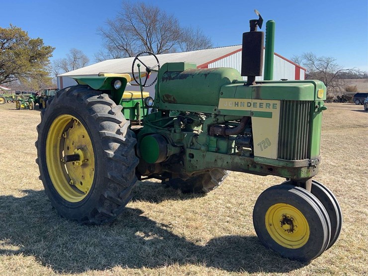 john-deere-720-image-7