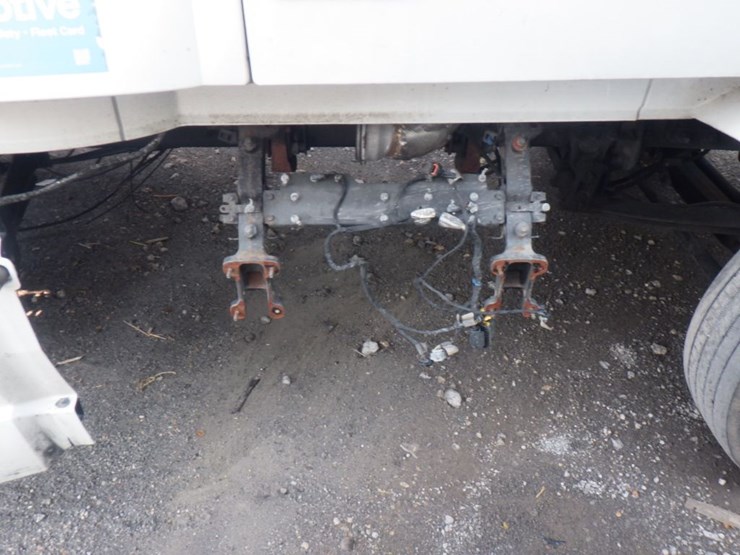 2021-volvo-vnl860-image-5