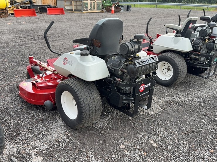 #3093-•-exmark-lazer-z-zero-turn-mower-image-10