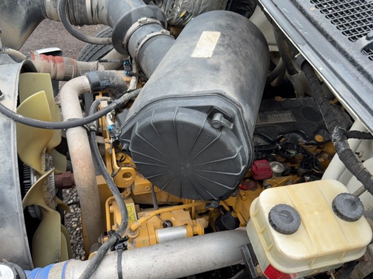 2004-ford-f650-image-23