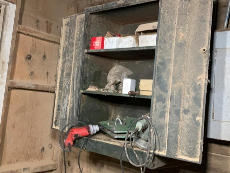 #178-•-jockey-grinders-and-parts-cabinet-image-2