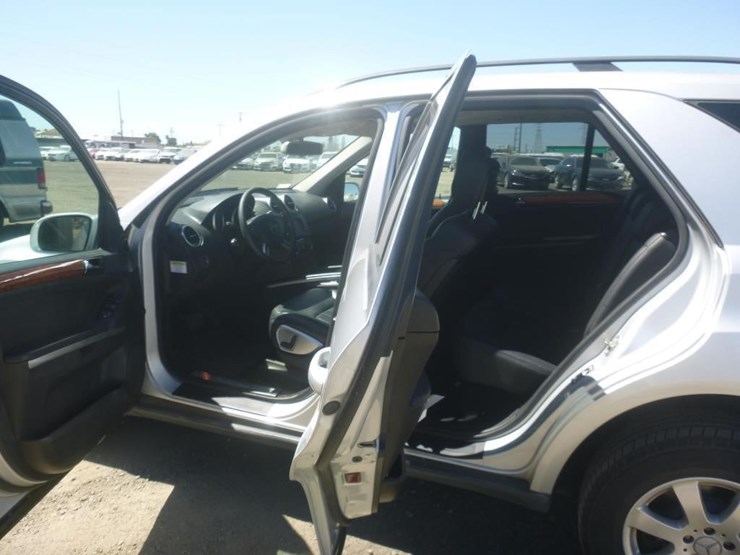 2006-mercedes-benz-ml350-image-5