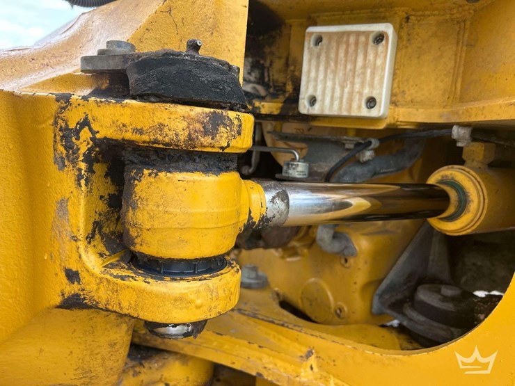 2022-deere-260e-image-21