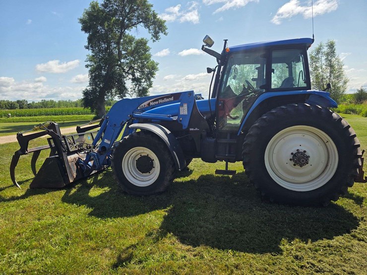 2003-new-holland-tm155-image-19