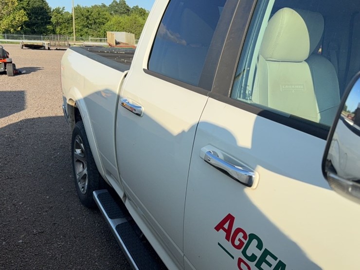 2016-dodge-1500-image-8