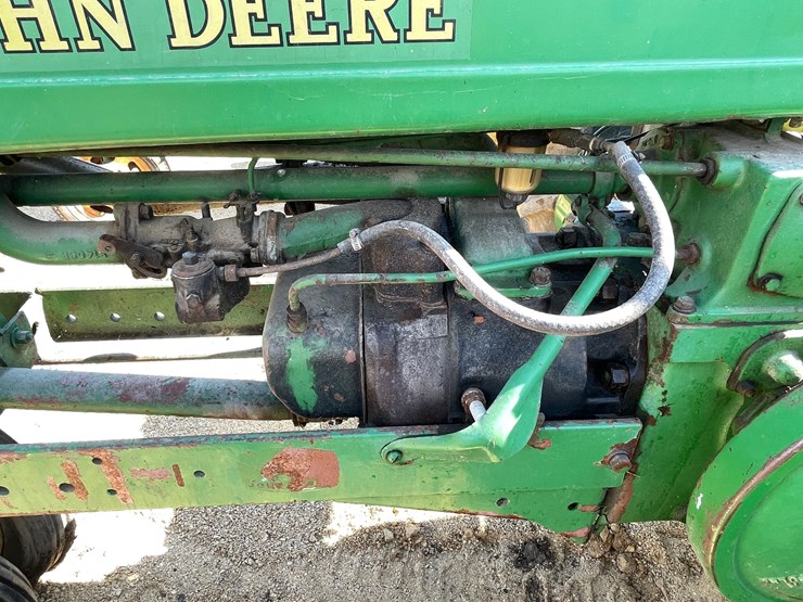 john-deere-b-image-23