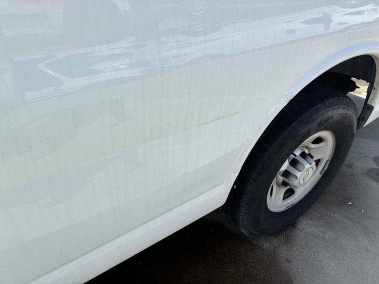 2014-chevrolet-express-3500-image-6