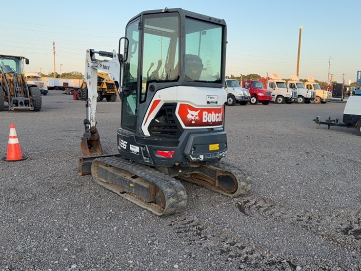 bobcat-e26-image-10