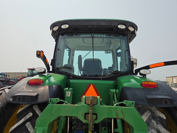 2012-john-deere-8335r-image-13