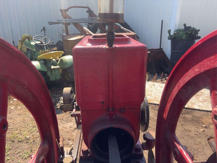 economy-7-horse-hit-and-miss-engine,-cart,-and-original-base-image-21