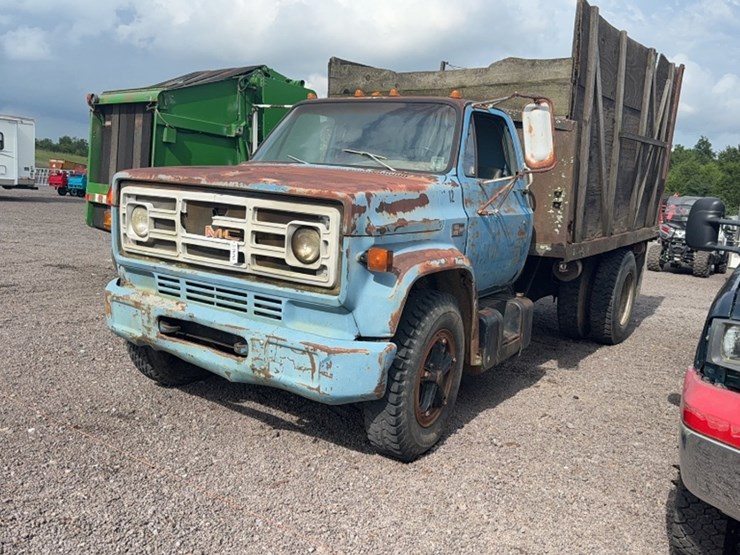#3021-•-1980-gmc-dump-truck-image-1