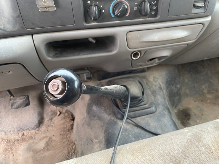 2000-ford-f350-image-31