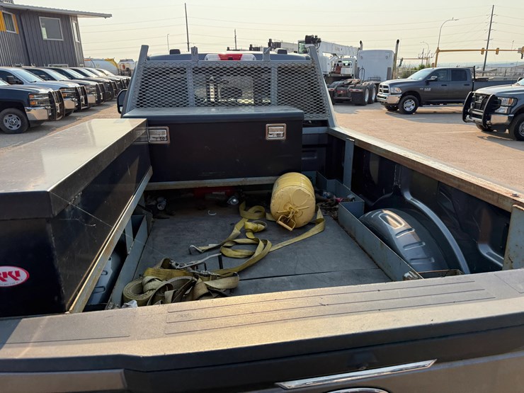2022-ford-f250-sd-image-9
