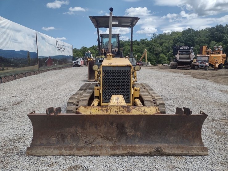komatsu-d20p-image-2