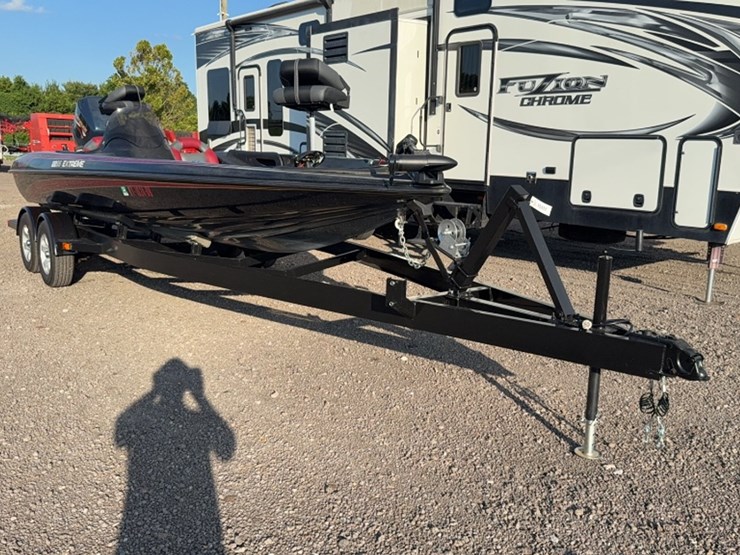 #3060-•-2000-stratos-22ss-22'-bass-boat-image-2