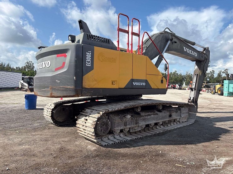2016-volvo-ec300el-image-3
