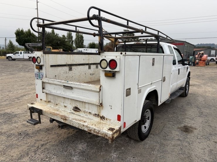 2009-ford-f350-xl-image-4