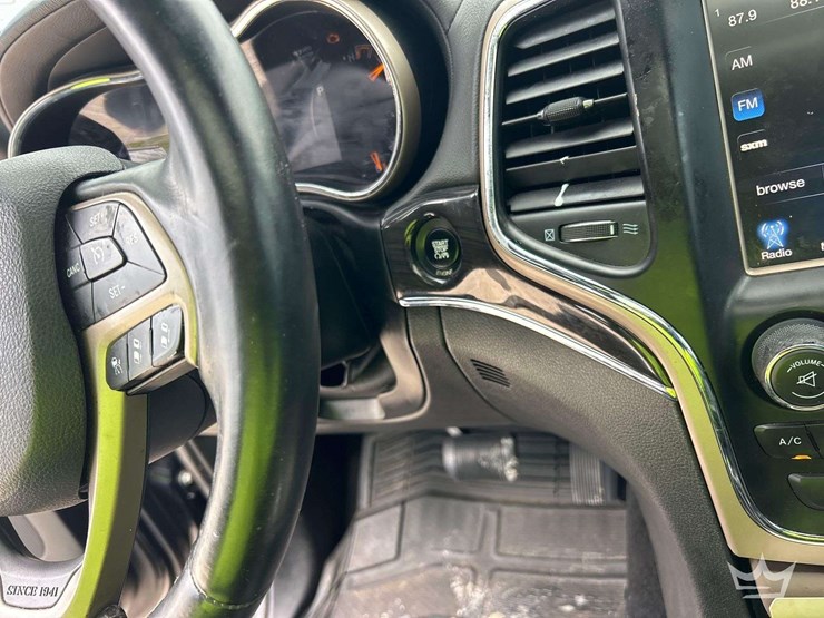 2014-jeep-grand-cherokee-image-14
