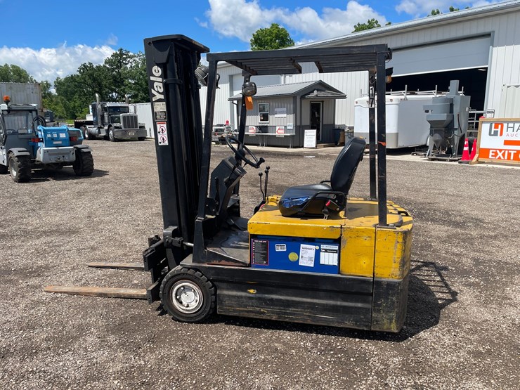 #2407-•-yale-electric-forklift-image-8
