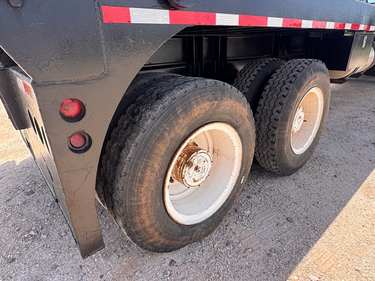 2007-western-star-6900xd-image-10