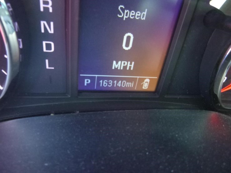 2018-chevrolet-1500-image-14