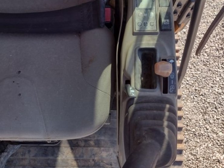 case-cx210d-image-9
