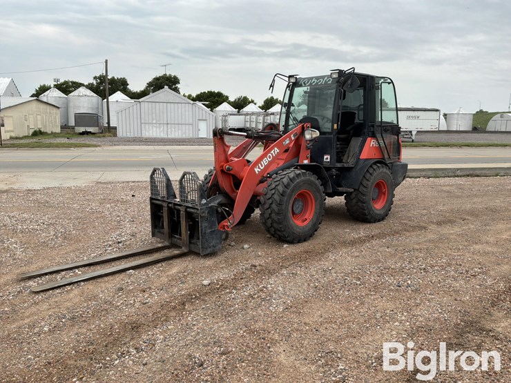 2019-kubota-r630-image-1