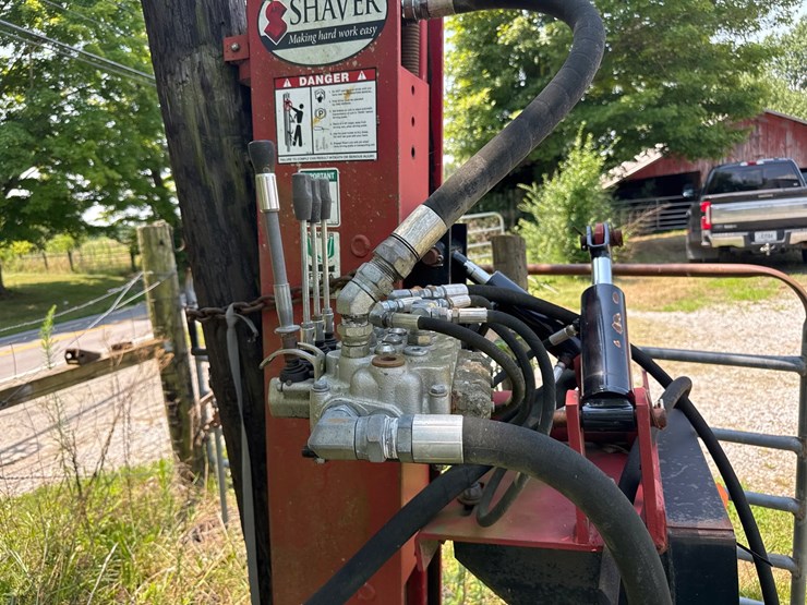 #2517-•-shaver-3pt-hitch-hydraulic-post-driver-image-4