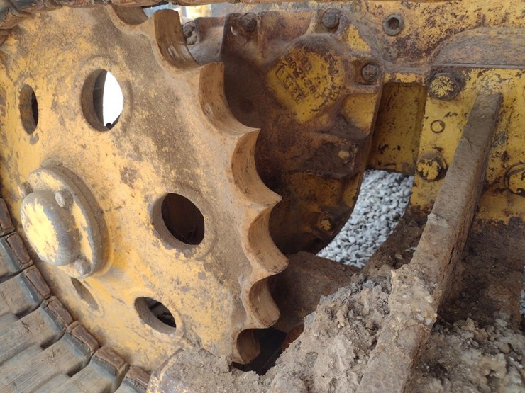 komatsu-d20p-image-24