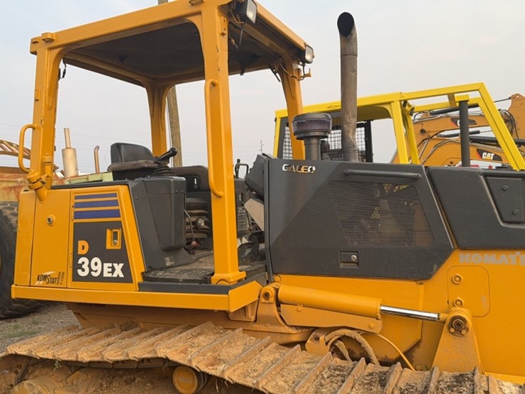komatsu-d39ex-image-5
