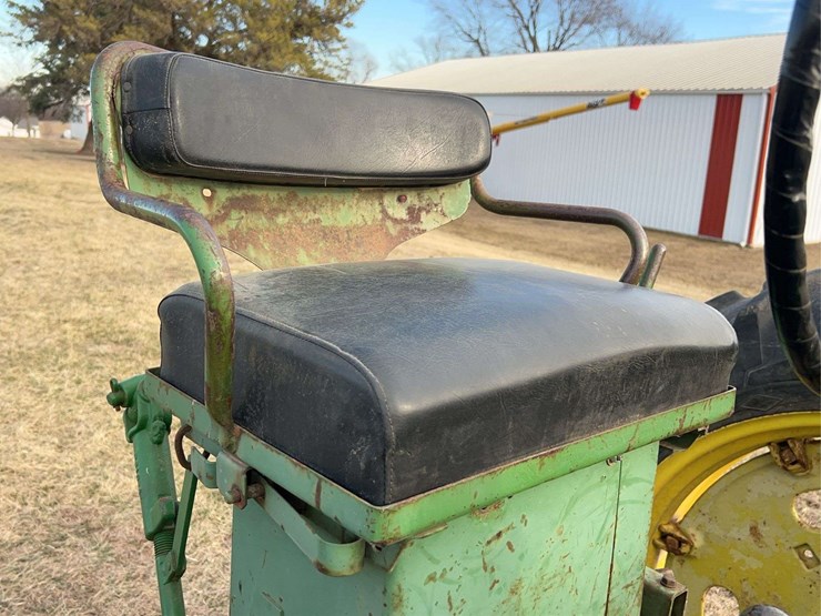 john-deere-50-image-30
