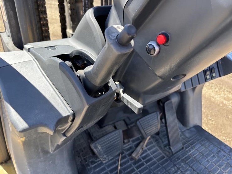 2015-caterpillar-2c6000-image-21