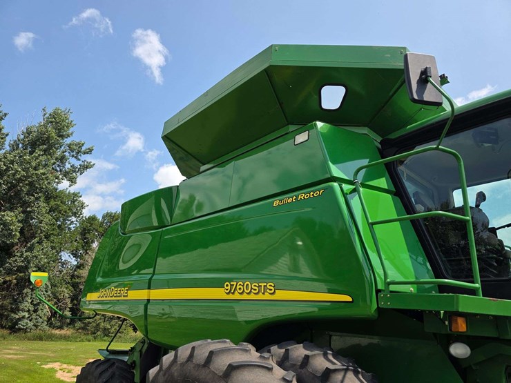 2007-john-deere-9760-sts-image-56