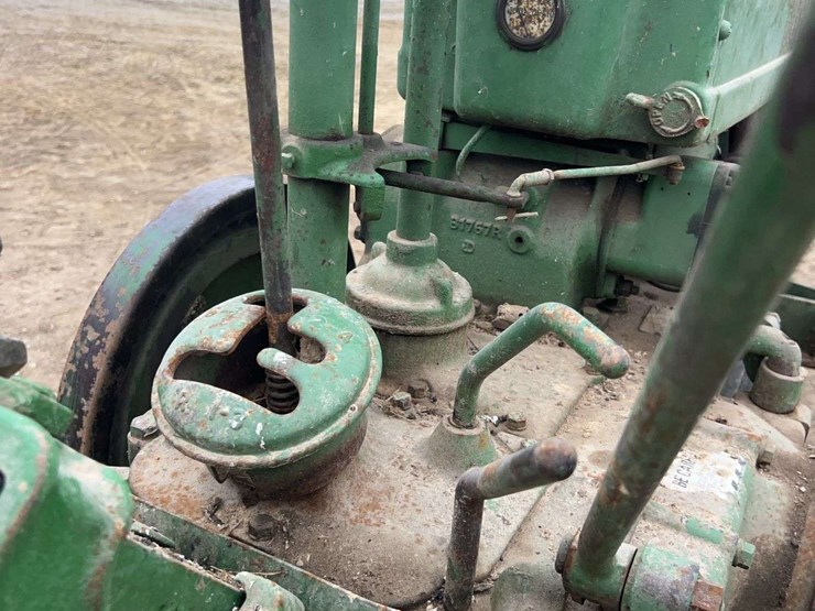 john-deere-model-b-image-37