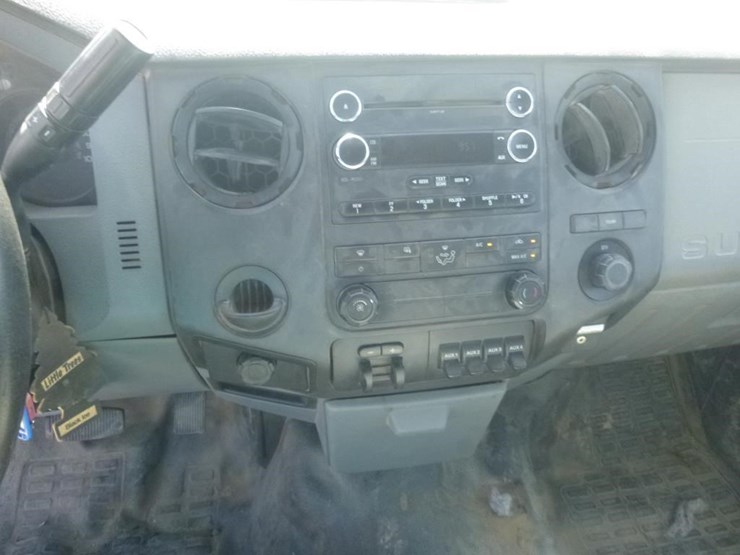 2015-ford-f550-image-13