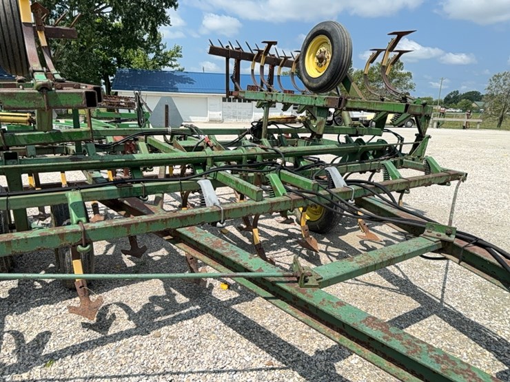 john-deere-1010-image-20