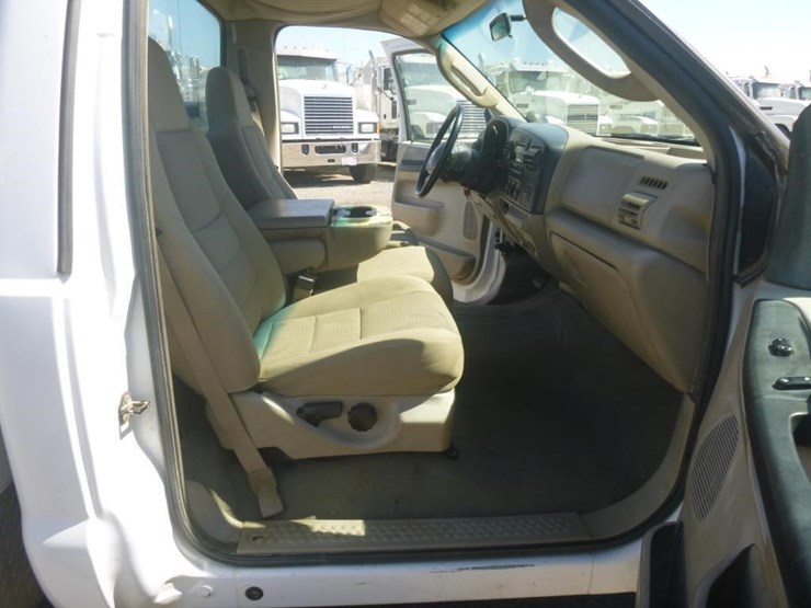2005-ford-f250-image-16