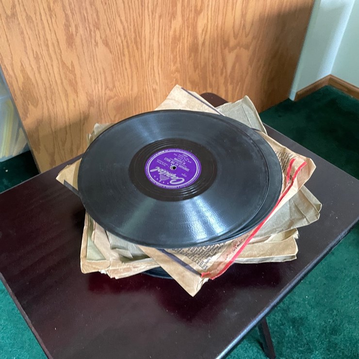 #7325 • Vinyl Records