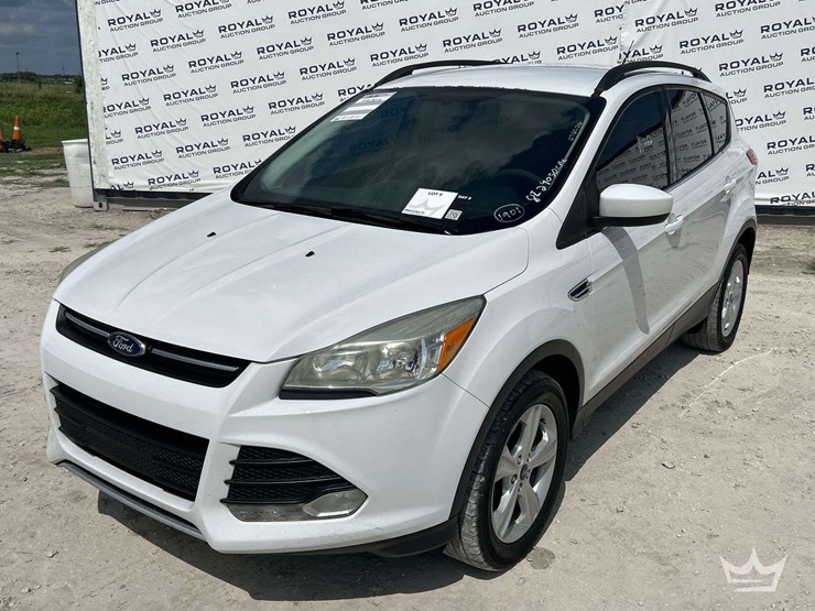 2016-ford-escape-image-1