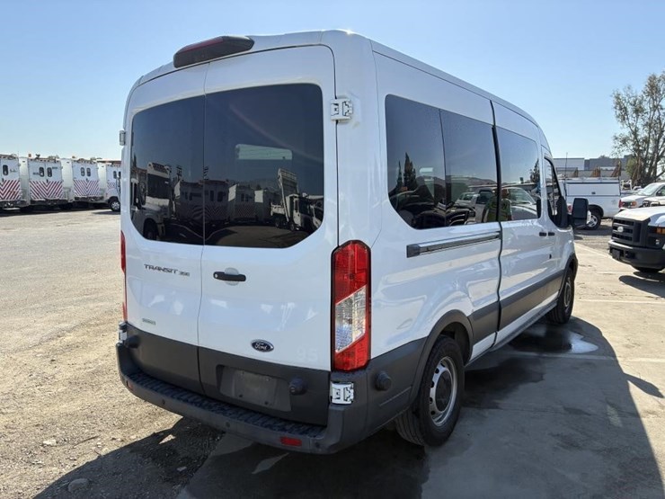 2018-ford-transit-image-3
