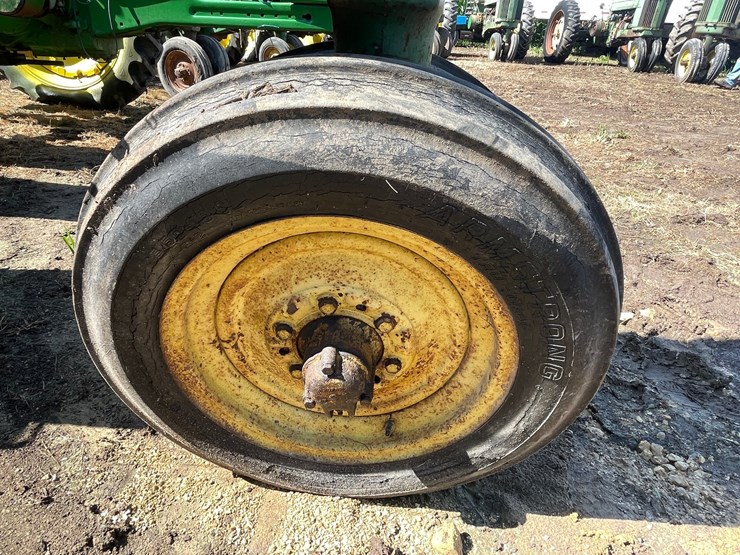 john-deere-b-image-18