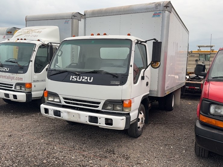 1999-isuzu-npr-image-1