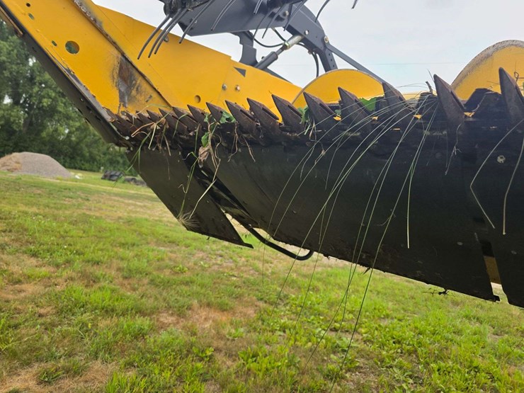 new-holland-74c-image-37