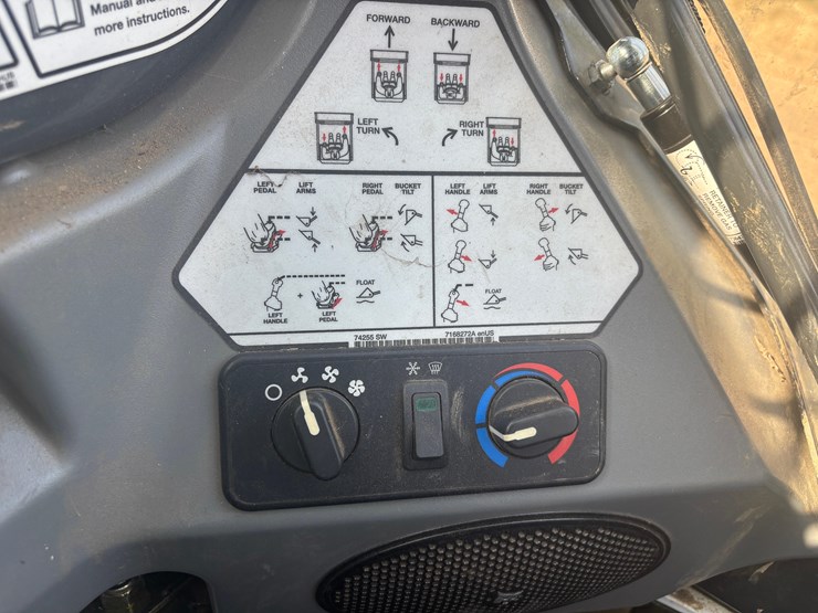 2015-bobcat-t650-image-13
