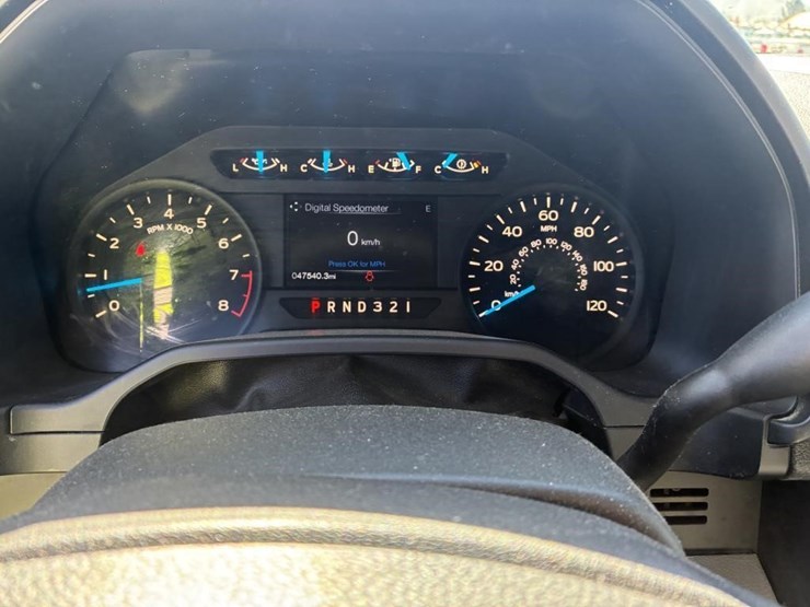 2016-ford-f150-image-16