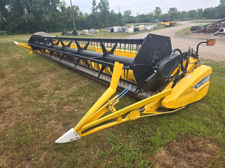 new-holland-74c-image-1